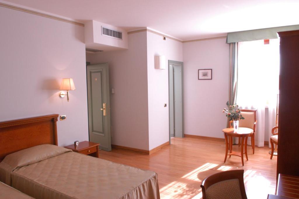 Pilgrim's Hotel Cicognolo Zimmer foto