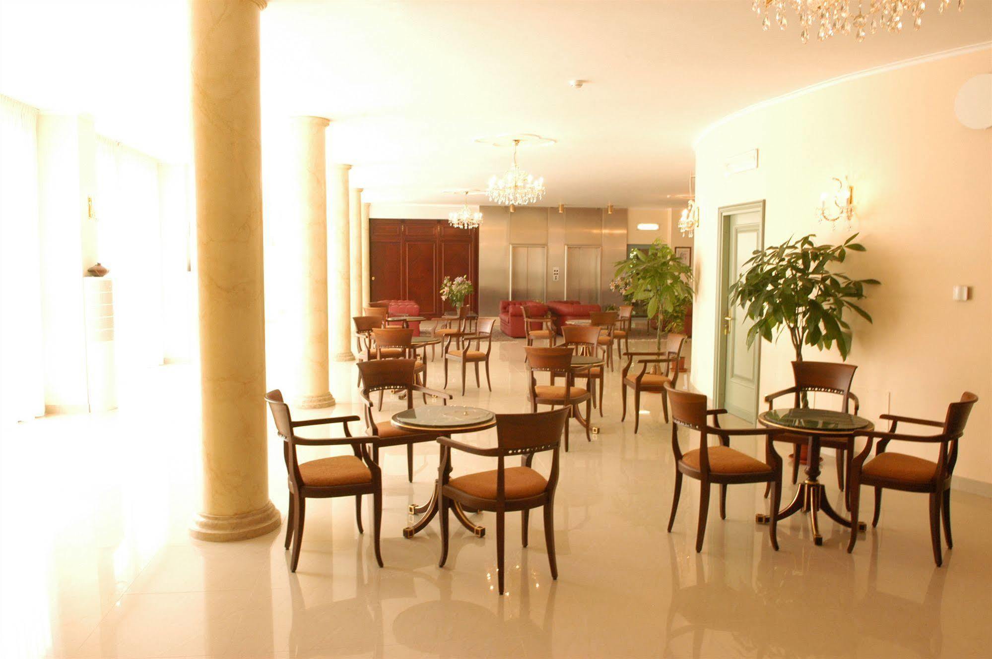 Pilgrim's Hotel Cicognolo Exterior foto